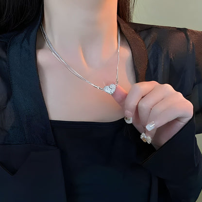 Collar de amor con imán corazon unido